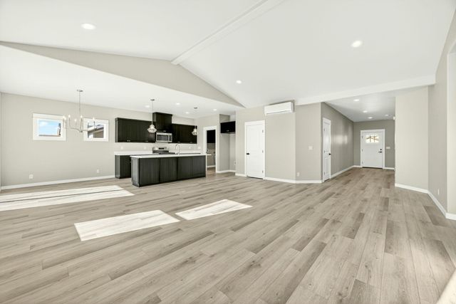 3758 Carlin Drive, Medford, OR 97504