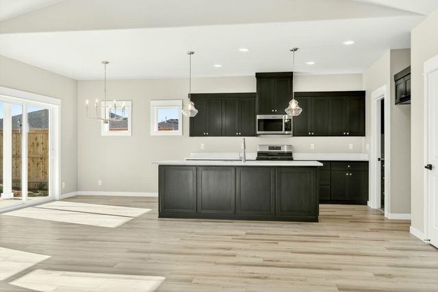 3758 Carlin Drive, Medford, OR 97504