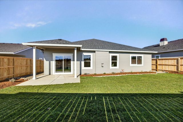 3758 Carlin Drive, Medford, OR 97504