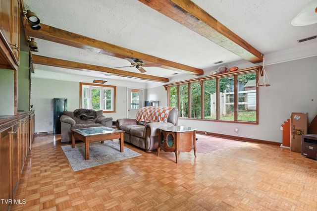 2684 South Highway 81, Jonesborough, TN 37659