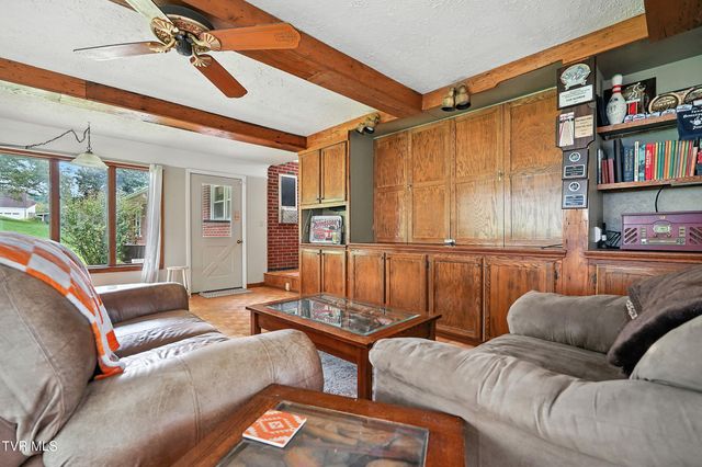 2684 South Highway 81, Jonesborough, TN 37659