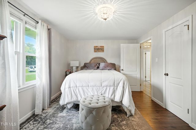 2684 South Highway 81, Jonesborough, TN 37659