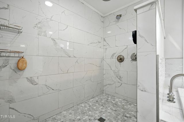 2684 South Highway 81, Jonesborough, TN 37659