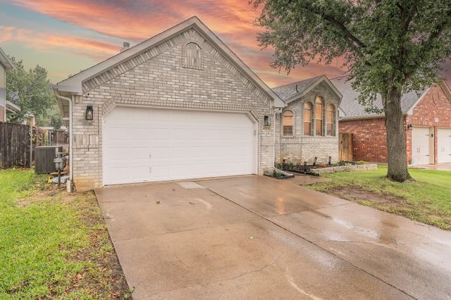 4529 Angelina Way, Fort Worth, TX 76137