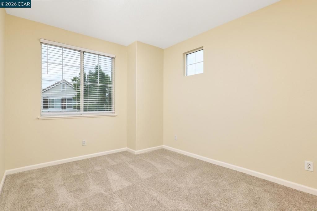 Image 18 of property listing at 962 Mayport Dr, Pittsburg, CA 94565