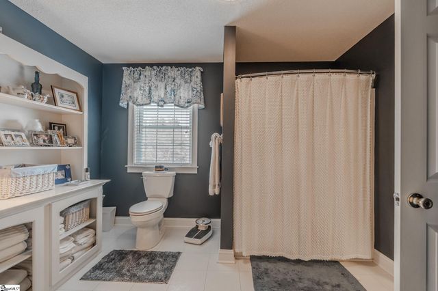 301 Rivercrest Drive, Taylors, SC 29687
