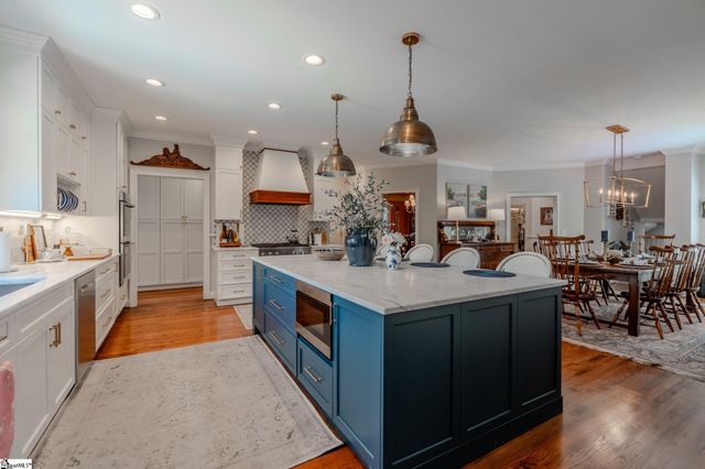 301 Rivercrest Drive, Taylors, SC 29687