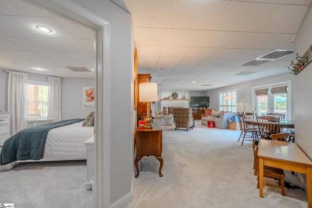 301 Rivercrest Drive, Taylors, SC 29687