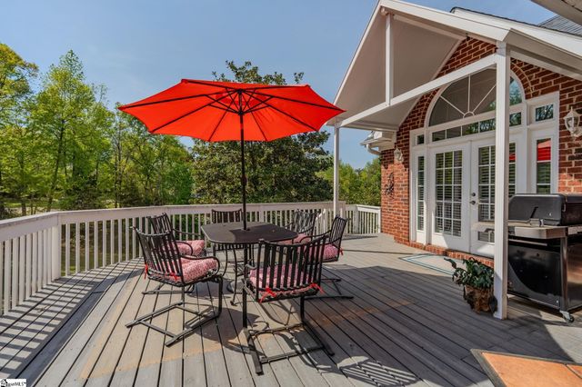 301 Rivercrest Drive, Taylors, SC 29687