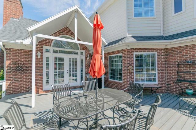 301 Rivercrest Drive, Taylors, SC 29687