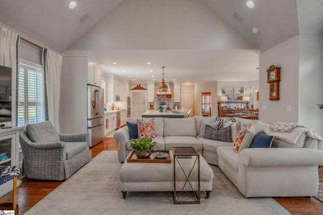 301 Rivercrest Drive, Taylors, SC 29687