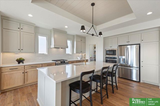 3651 S 218 Avenue, Elkhorn, NE 68022