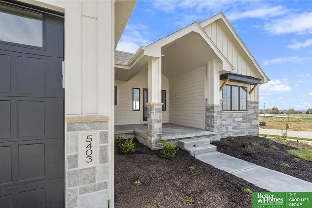 3651 S 218 Avenue, Elkhorn, NE 68022