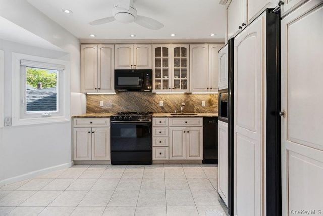 126 Henry Street, Massapequa, NY 11758