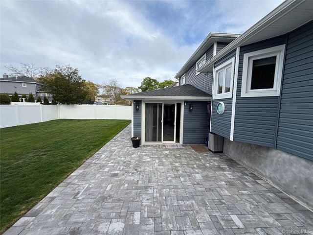 126 Henry Street, Massapequa, NY 11758