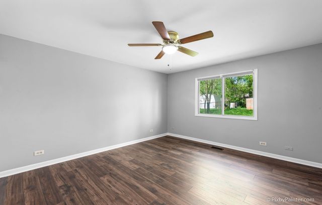 240 Bristol Way, Bolingbrook, IL 60440