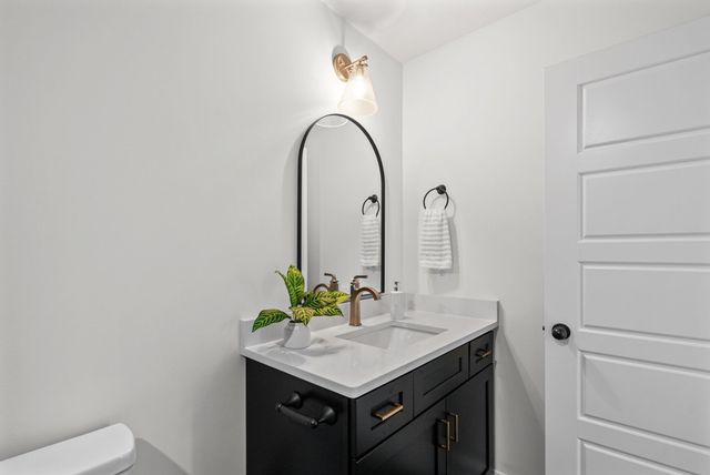 2108 Chivalry Way, Clarksville, TN 37040