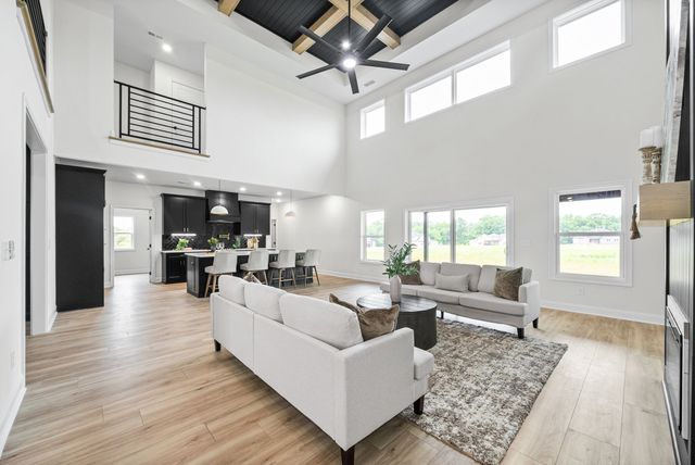 2108 Chivalry Way, Clarksville, TN 37040