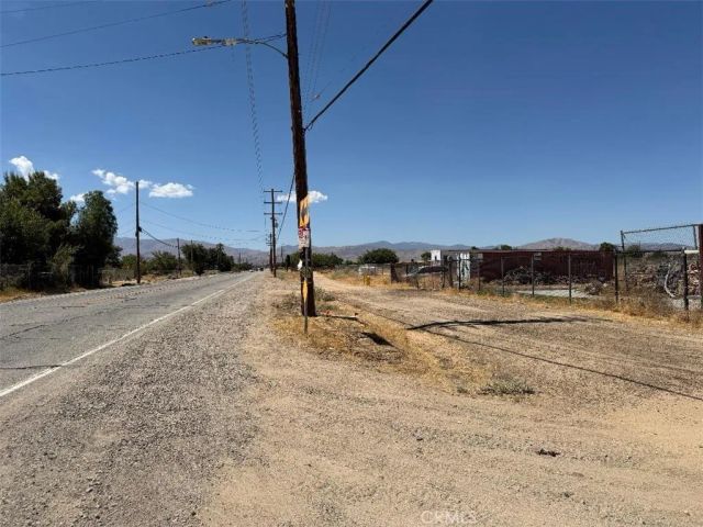37000 90th East, Sun Village, CA 93543