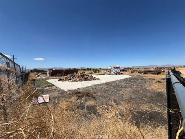 37000 90th East, Sun Village, CA 93543