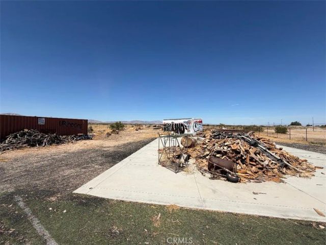 37000 90th East, Sun Village, CA 93543