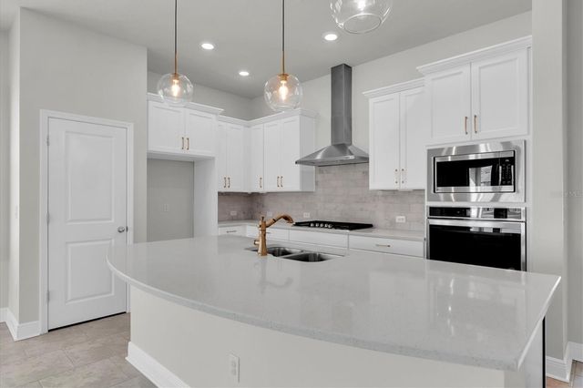 2852 POSADA LANE, Odessa, FL 33556