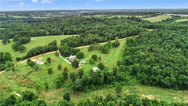 272 Madison 8105, Hindsville, AR 72738