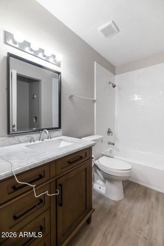 2847 N 46TH Avenue 10, Phoenix, AZ 85035