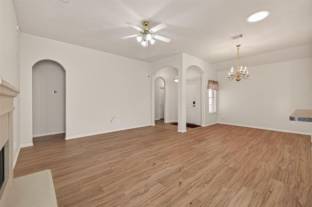 9218 E Lakeside Drive, Magnolia, TX 77354