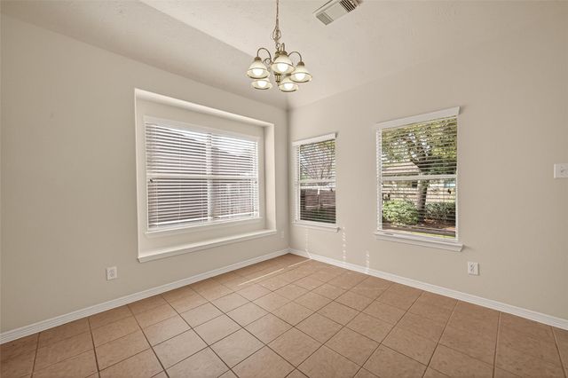 9218 E Lakeside Drive, Magnolia, TX 77354