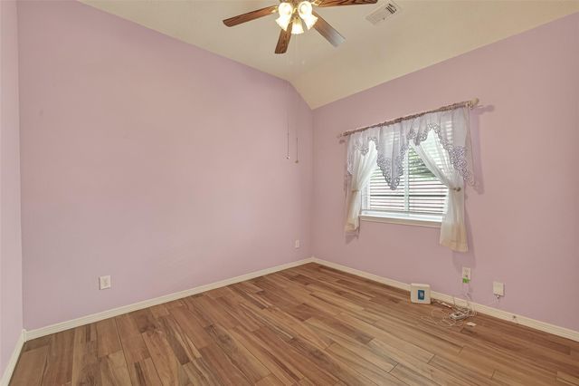 9218 E Lakeside Drive, Magnolia, TX 77354