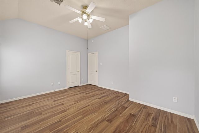 9218 E Lakeside Drive, Magnolia, TX 77354