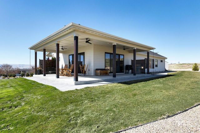 16368 Brunello Ct, Caldwell, ID 83607