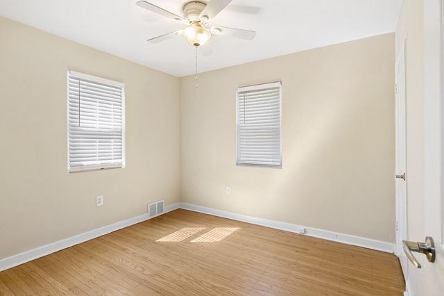 4 VIRGINIA AVE, Palmyra, NJ 08065