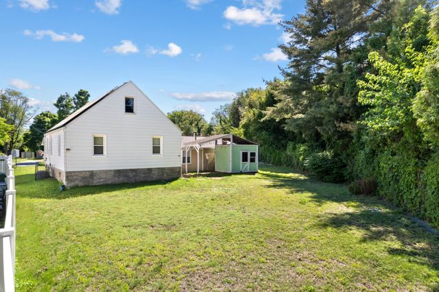 4 VIRGINIA AVE, Palmyra, NJ 08065