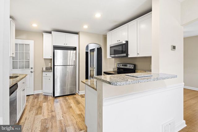 4 VIRGINIA AVE, Palmyra, NJ 08065