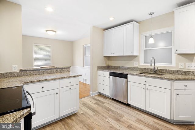 4 VIRGINIA AVE, Palmyra, NJ 08065