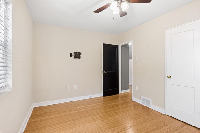 4 VIRGINIA AVE, Palmyra, NJ 08065