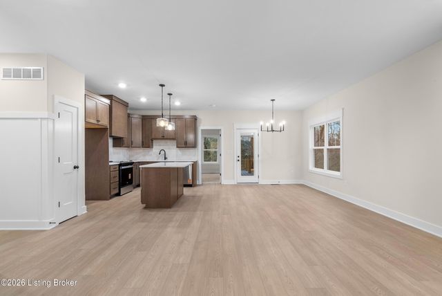 4657 Red Tail Ridge, Jeffersonville, IN 47130