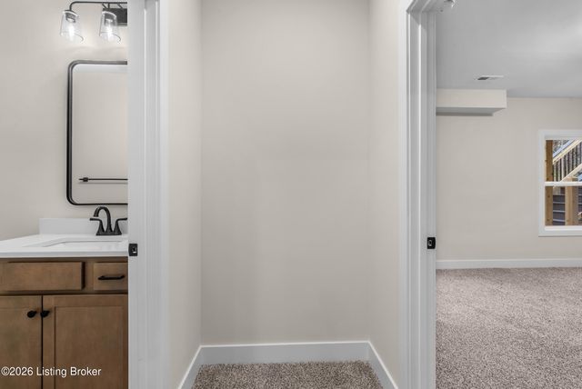 4657 Red Tail Ridge, Jeffersonville, IN 47130