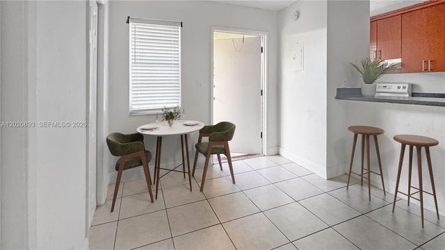4081 N Dixie Hwy 20, Oakland Park, FL 33334
