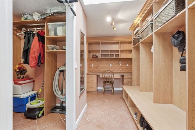 47 Academy Dr, Longmeadow, MA 01106