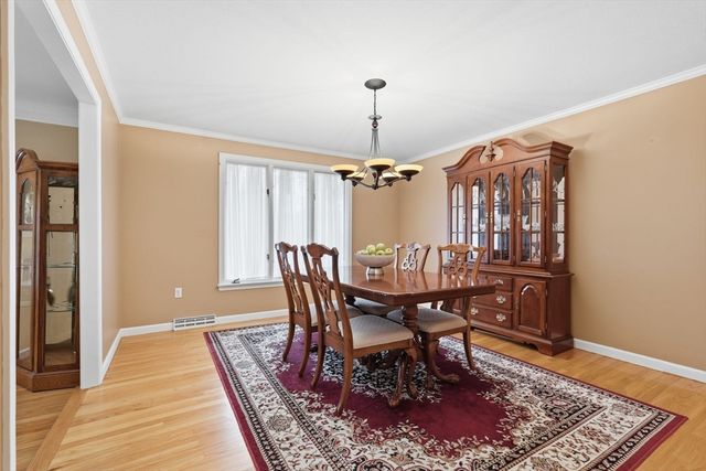 47 Academy Dr, Longmeadow, MA 01106