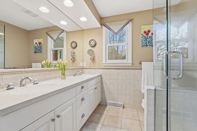 47 Academy Dr, Longmeadow, MA 01106