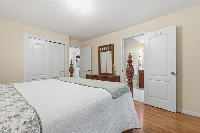 47 Academy Dr, Longmeadow, MA 01106