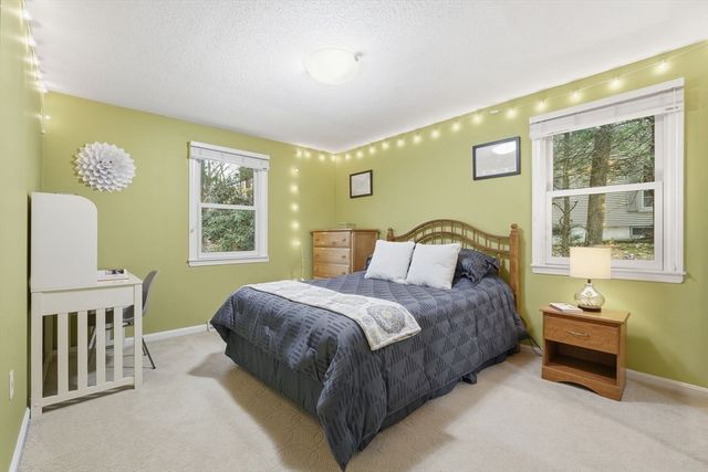 47 Academy Dr, Longmeadow, MA 01106