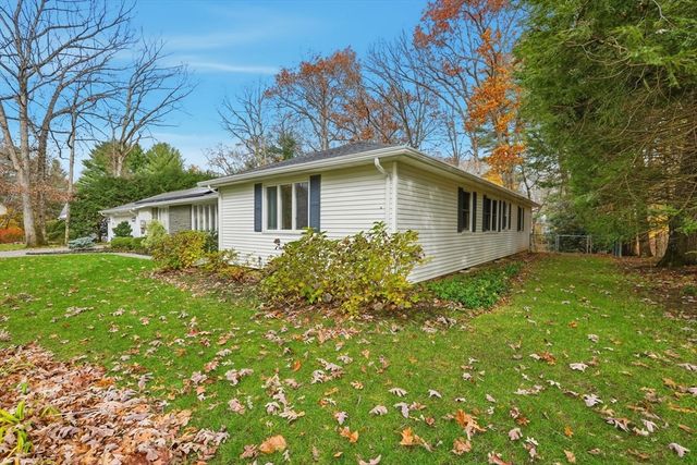 47 Academy Dr, Longmeadow, MA 01106