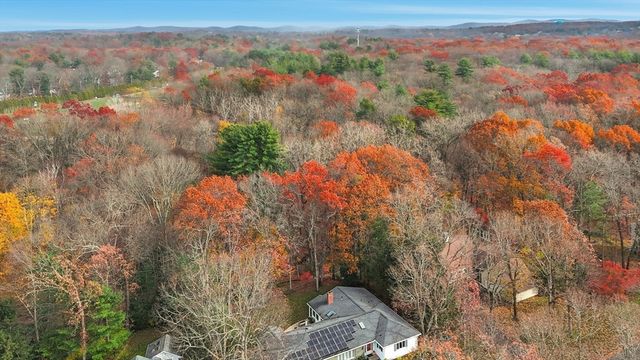 47 Academy Dr, Longmeadow, MA 01106