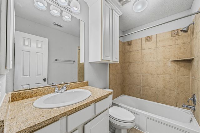 14427 Manorbier Lane, Sugar Land, TX 77498