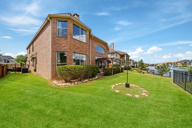 14427 Manorbier Lane, Sugar Land, TX 77498